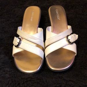 Cabin creek white leather sanders size 8M